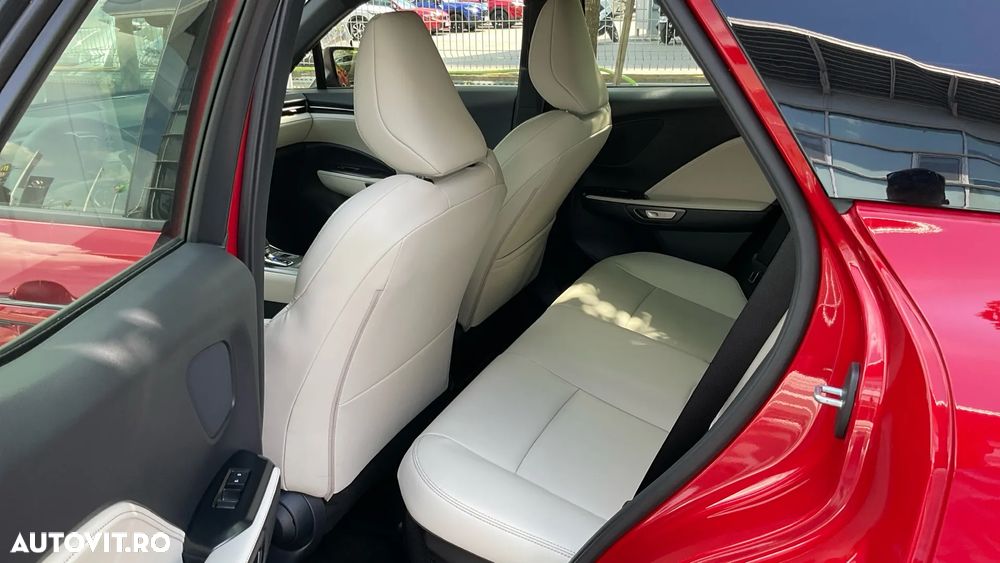 Lexus LBX 1.5 HEV 4x2 CVT Elegant - 29