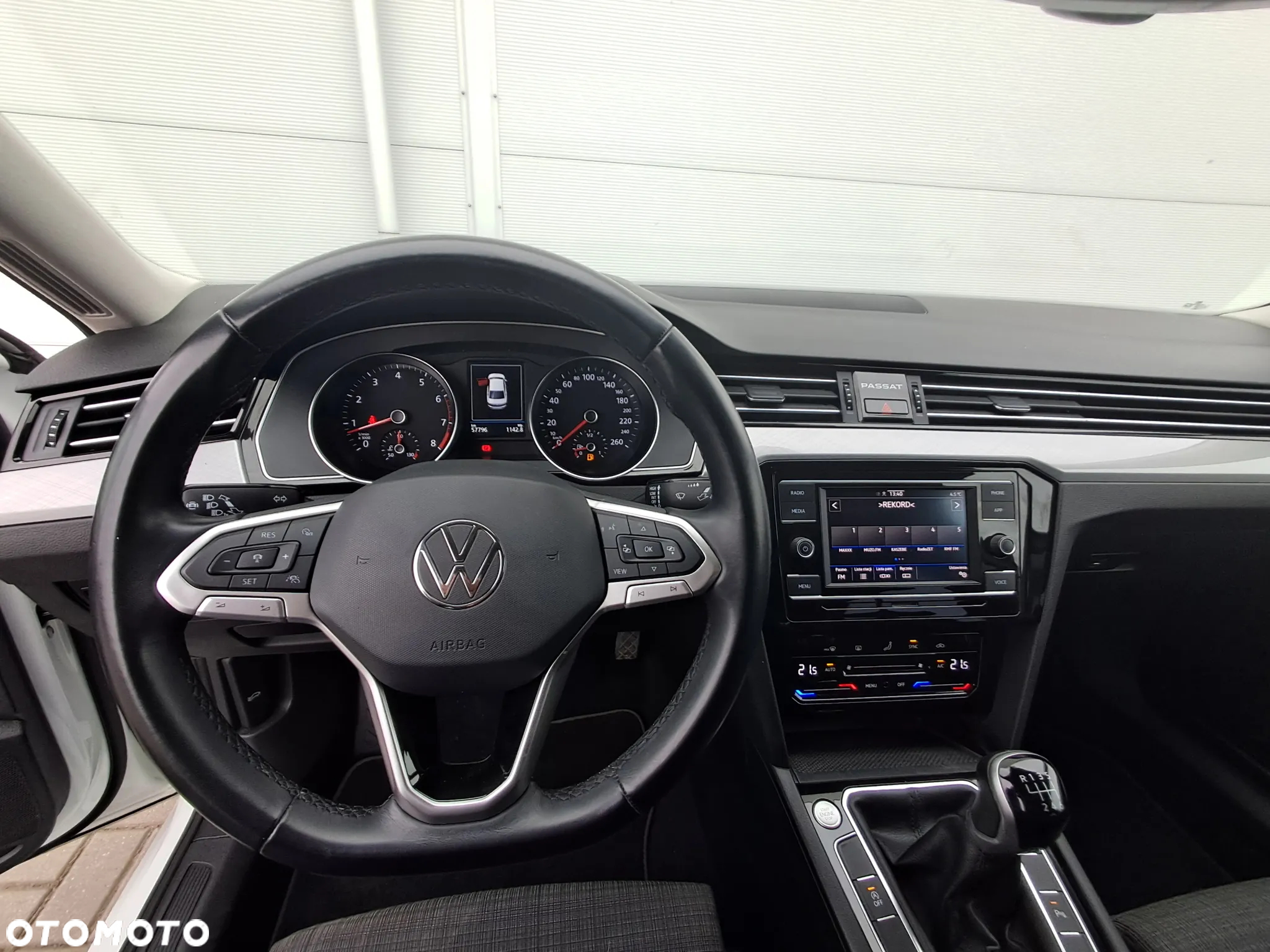 Volkswagen Passat 1.5 TSI EVO Business - 15