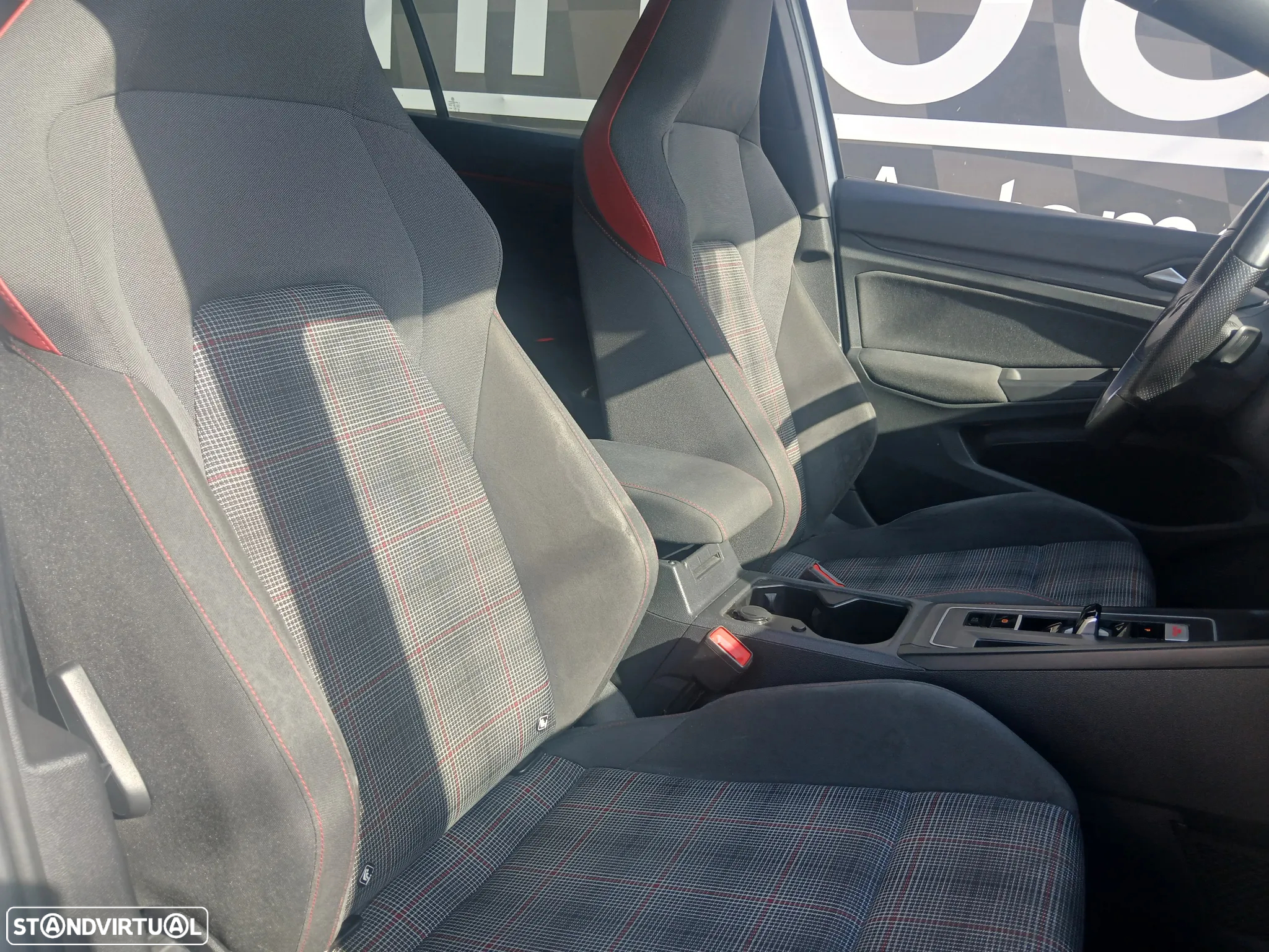 VW Golf 2.0 TSI GTI DSG Performance - 27