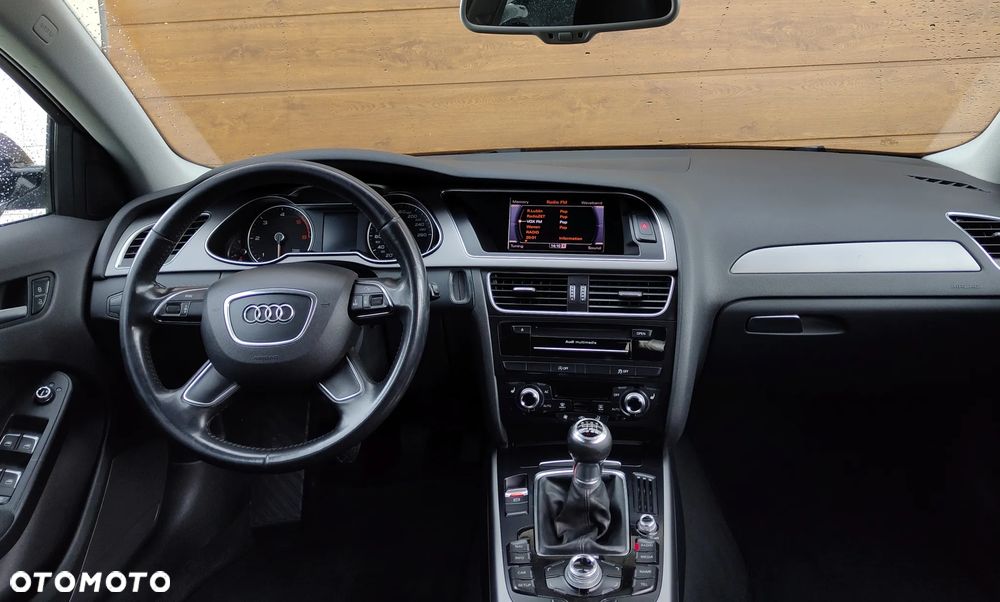 Audi A4 Avant 2.0 TDI DPF S line Sportpaket - 7
