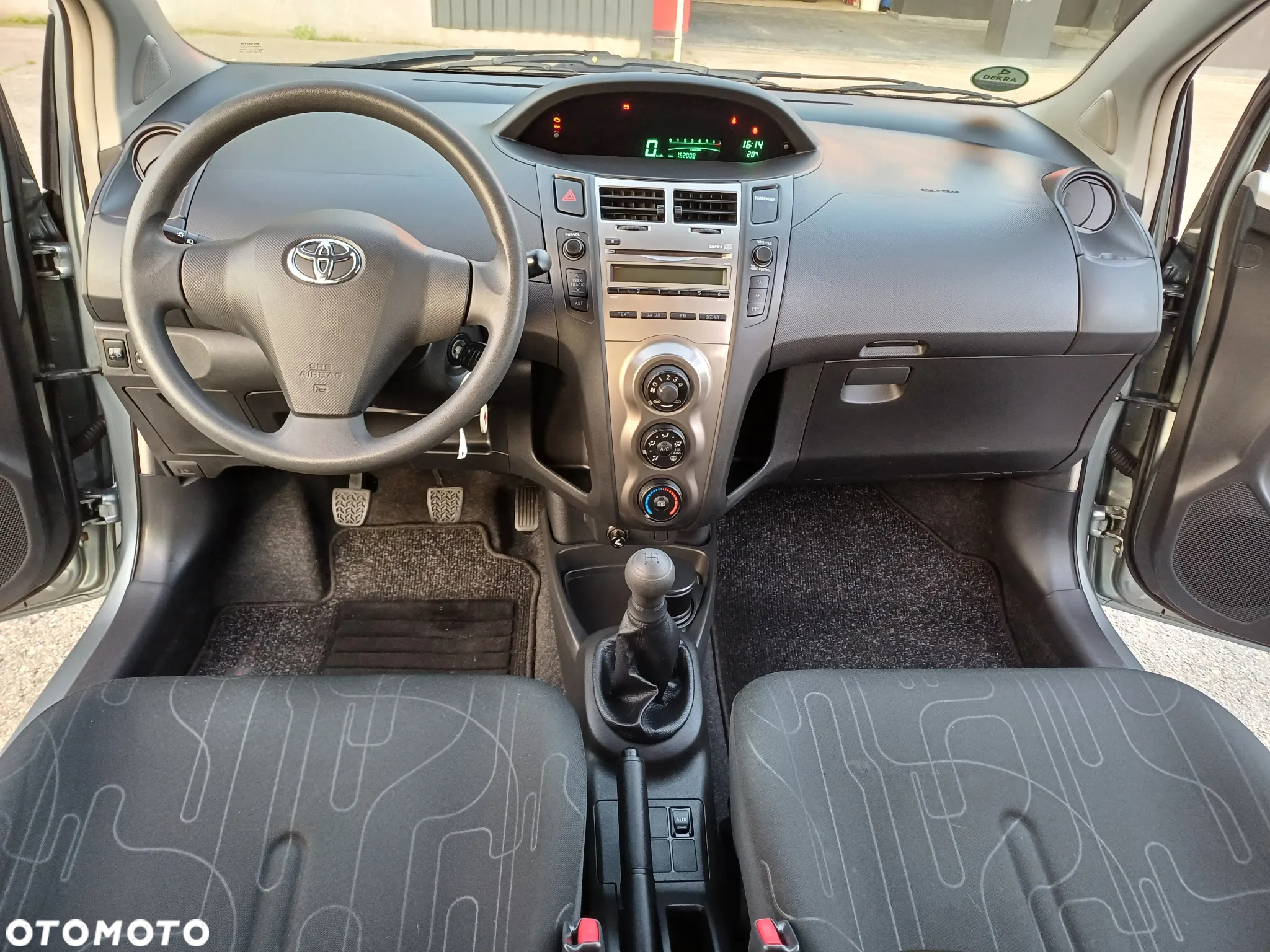 Toyota Yaris 1.0 VVT-i - 11
