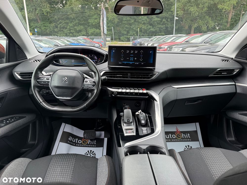 Peugeot 5008 - 24