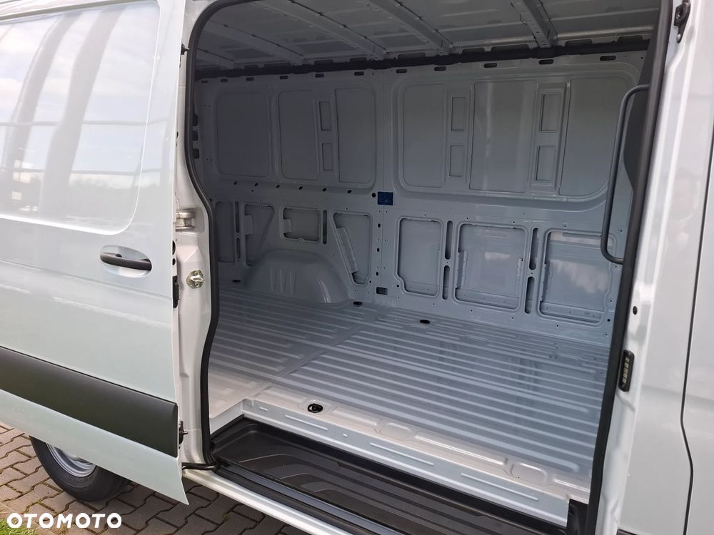 Mercedes-Benz Sprinter 315 CDI Furgon 3665 mm L2H1 - 15