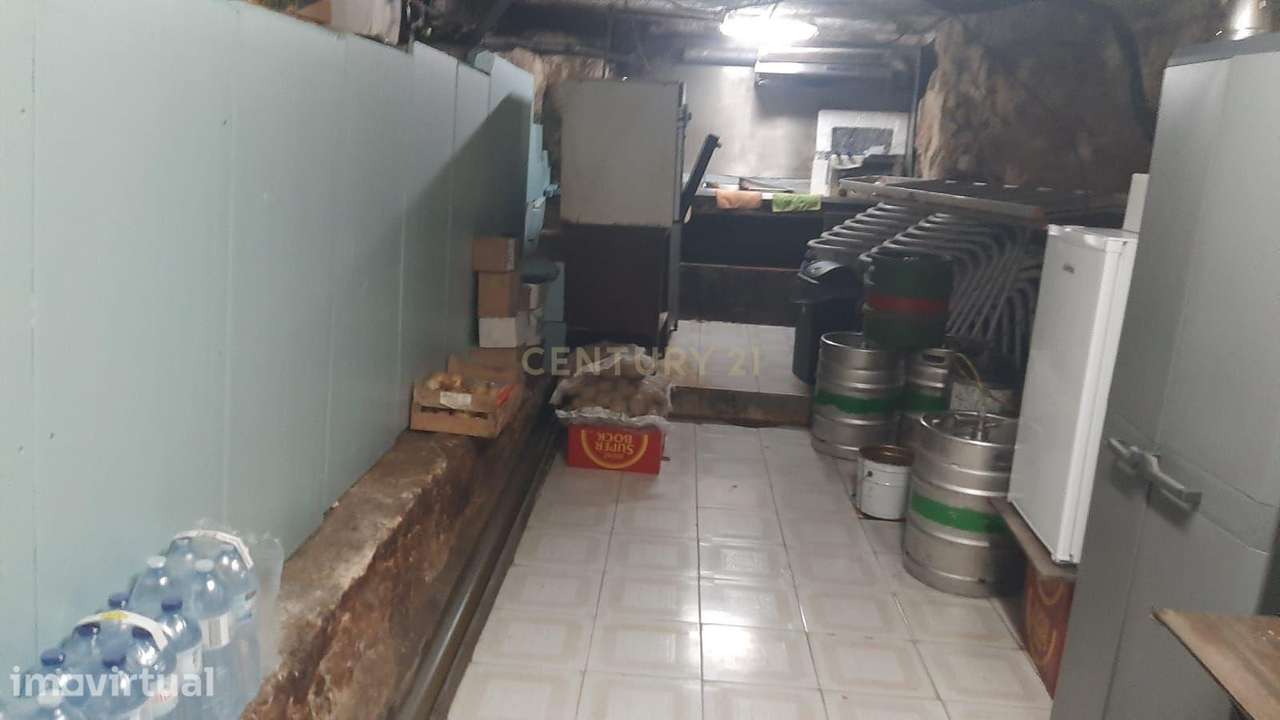 Trespasse de café snack-bar na baixa do Porto - Grande imagem: 4/9