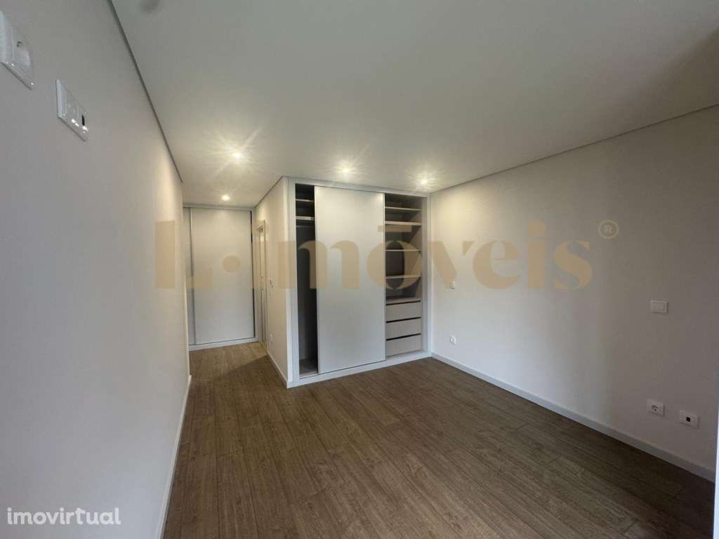 APARTAMENTO T3, NOVO, JUNTO Á BOAVISTA, PORTO - Grande imagem: 5/11