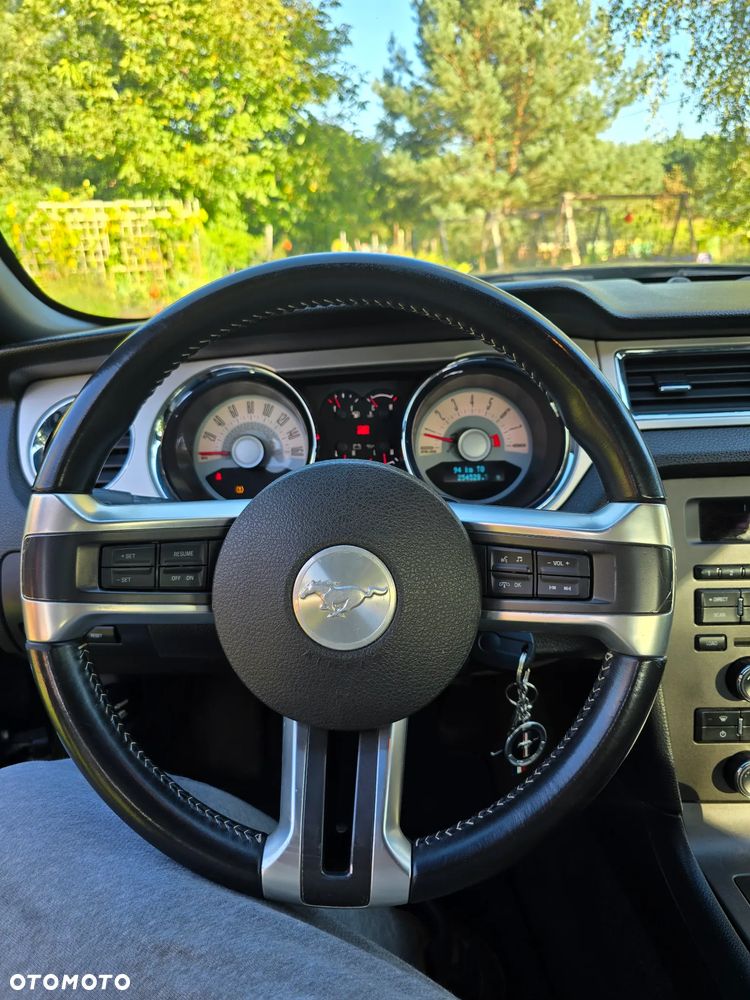 Ford Mustang 3.7 V6 Premium - 21