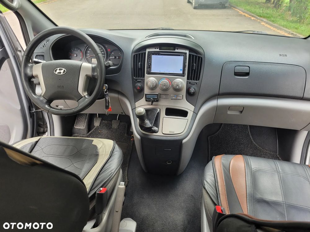 Hyundai H-1 2.5 CRDi Premium - 16