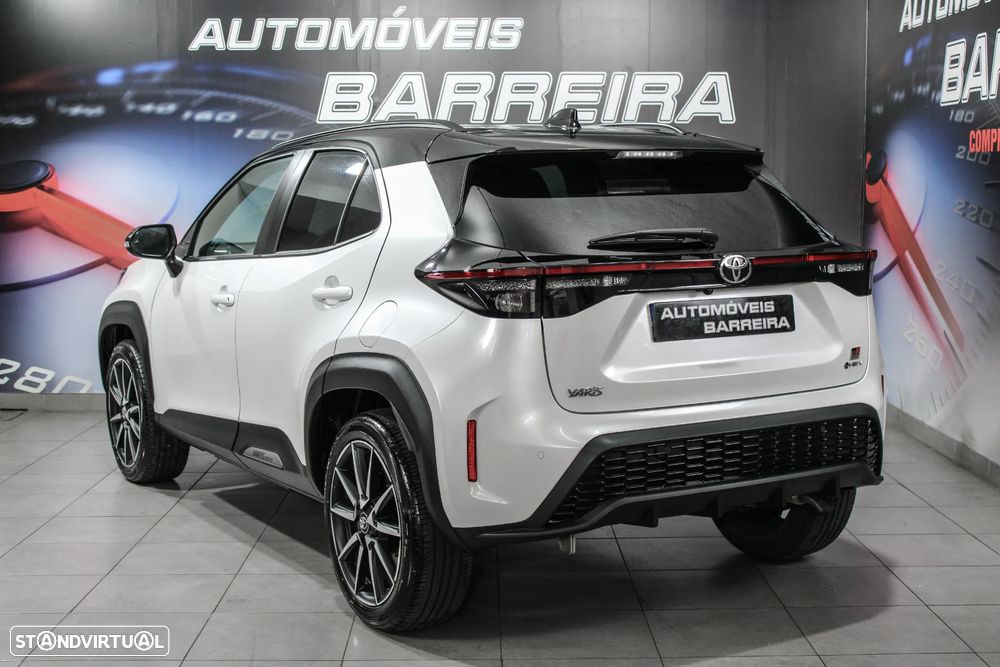Toyota Yaris Cross 1.5 Hybrid GR Sport - 2