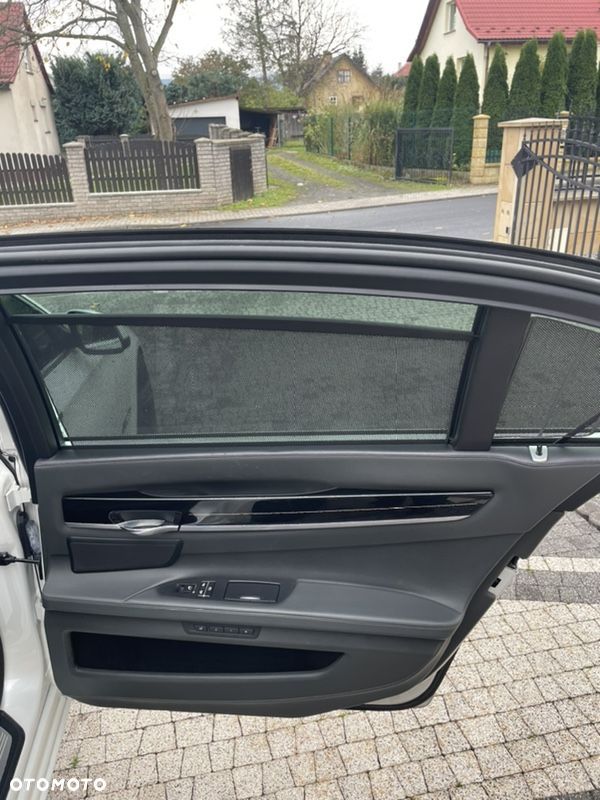 BMW Seria 7 730d L - 11