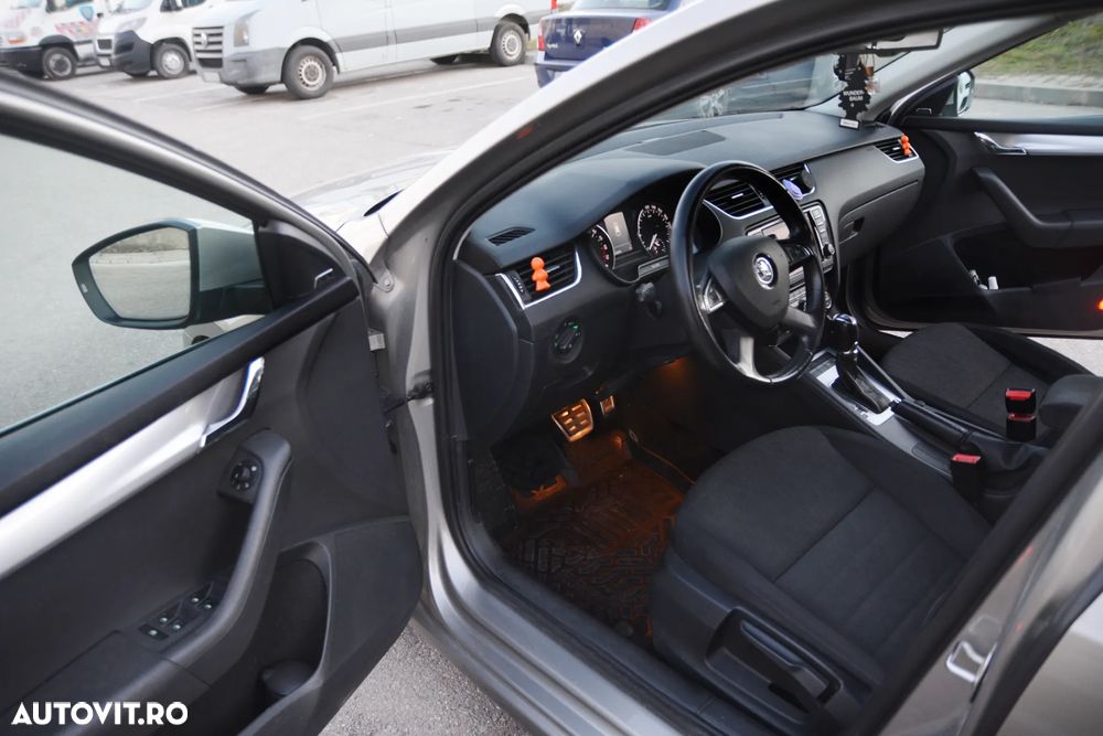 Skoda Octavia 1.6 TDI Green tec DSG Edition - 7