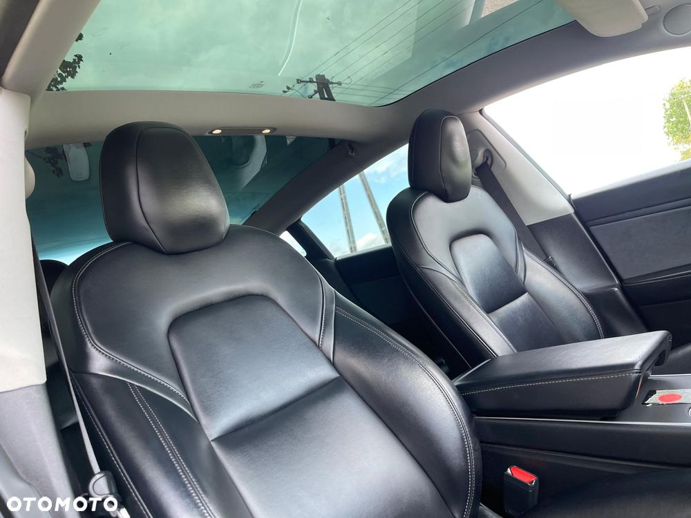 Tesla Model 3 Premium Langstreckenbatterie AWD Dual Motor - 21
