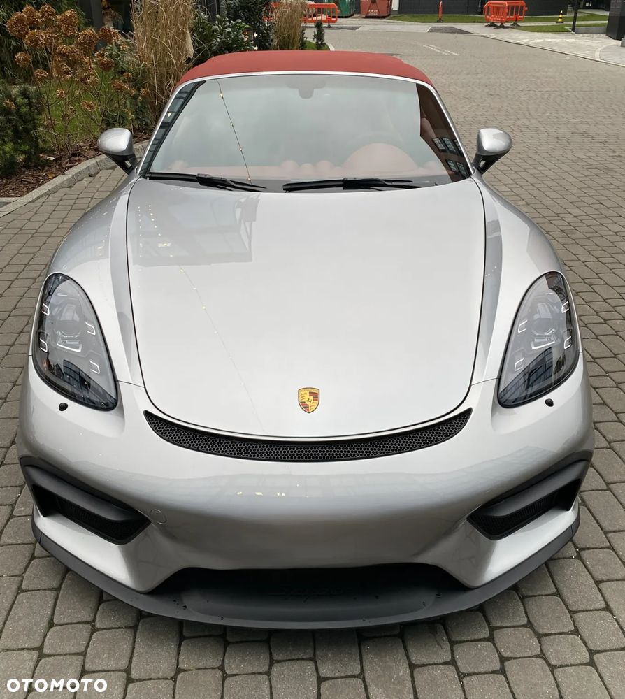 Porsche 718 Spyder - 8