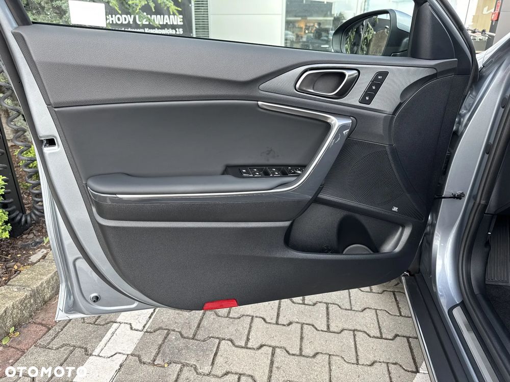 Kia XCeed 1.6 T-GDI Business Line DCT - 14