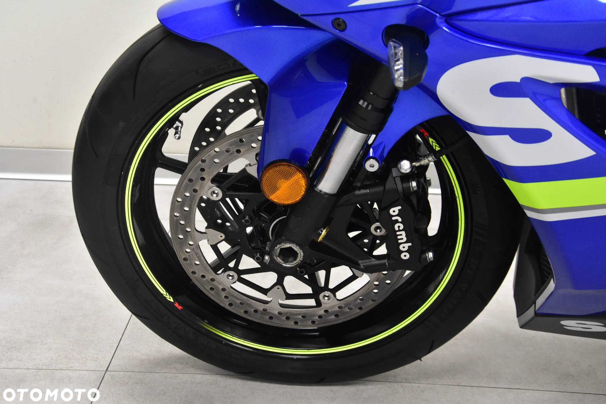 Suzuki GSX-R - 24