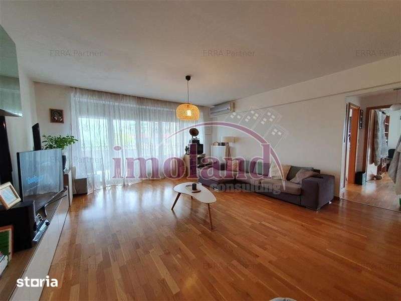 Inchiriere 3 camere cu terasa - Sisesti- Green Lake — fotografia 1