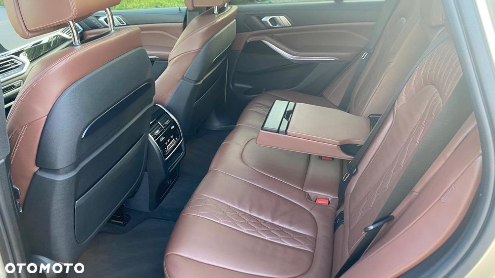 BMW X5 xDrive40i - 18