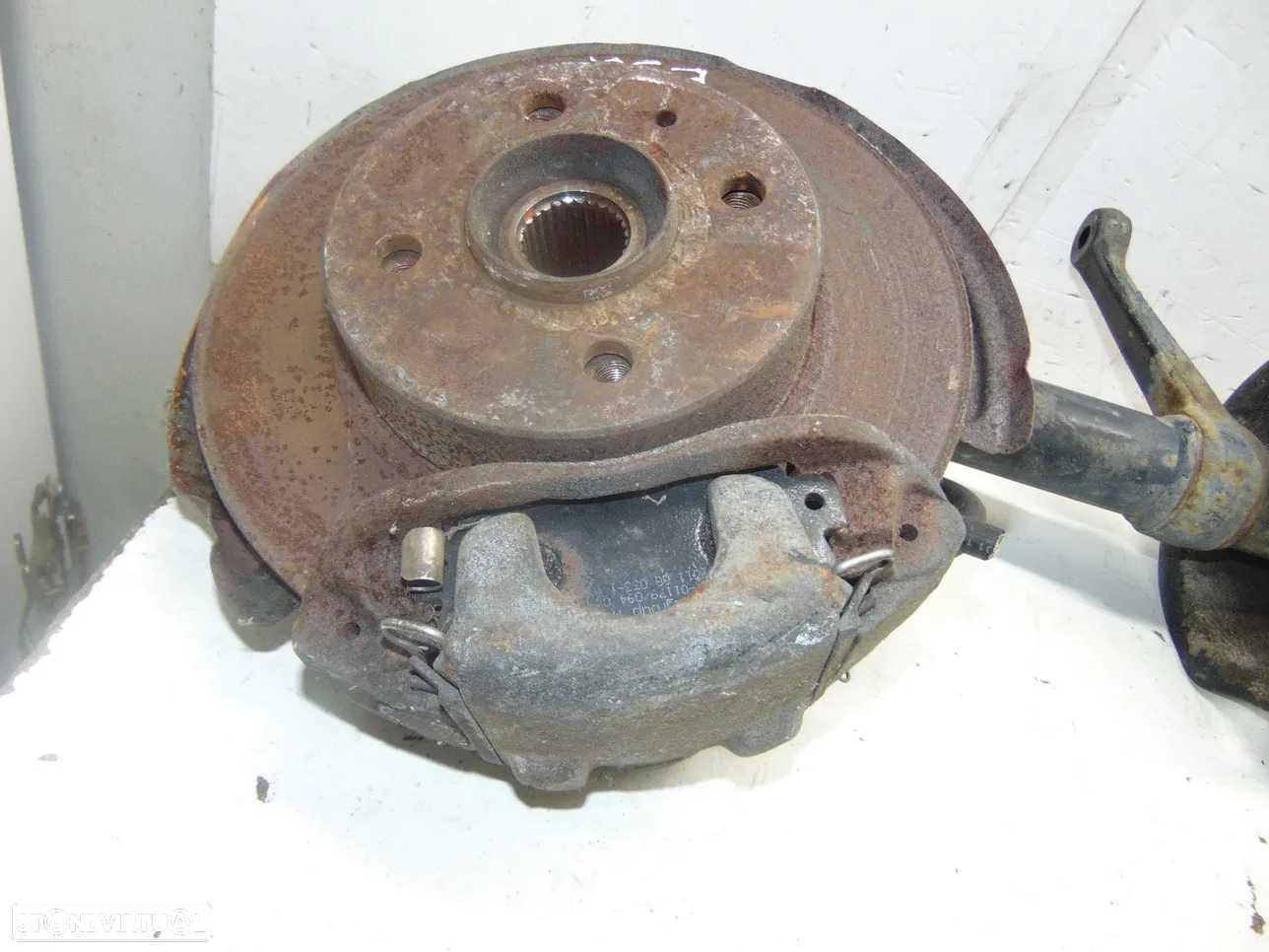 Alfa Romeo 33 suspensão - 2