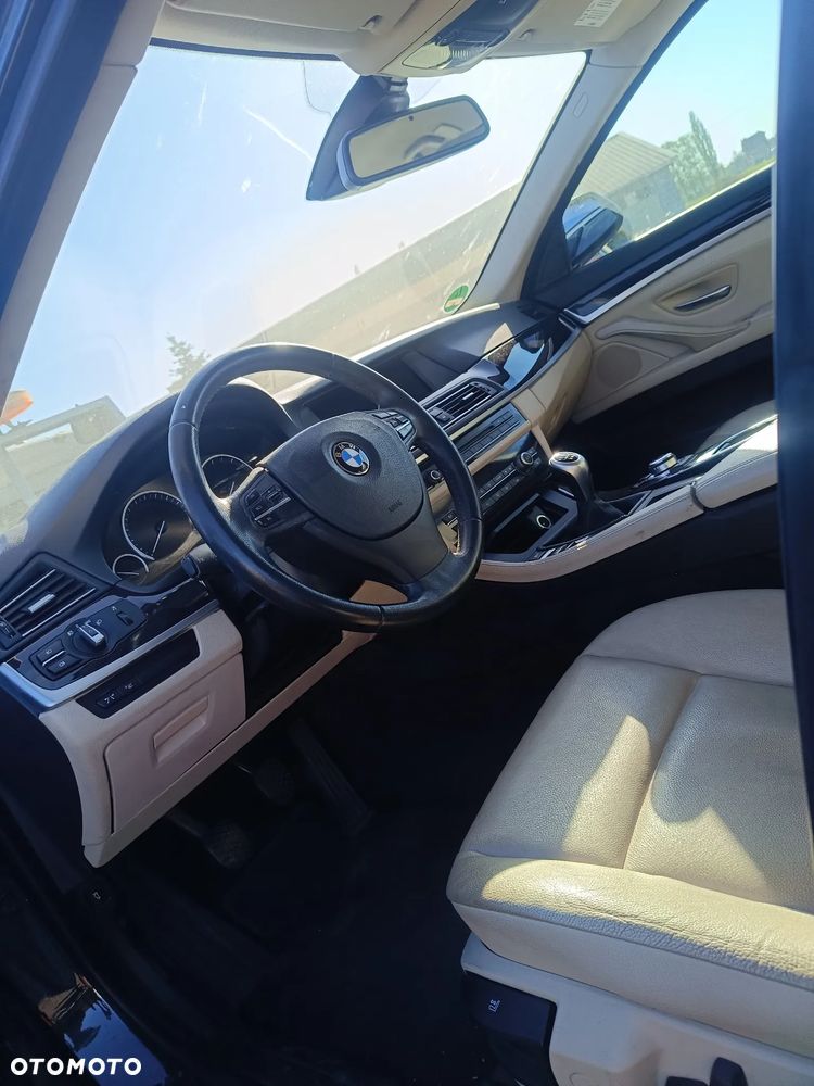 BMW Seria 5 520d Luxury Line - 7