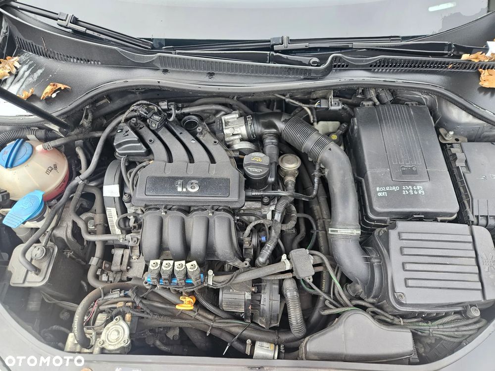 Volkswagen Golf 1.6 Comfortline - 7