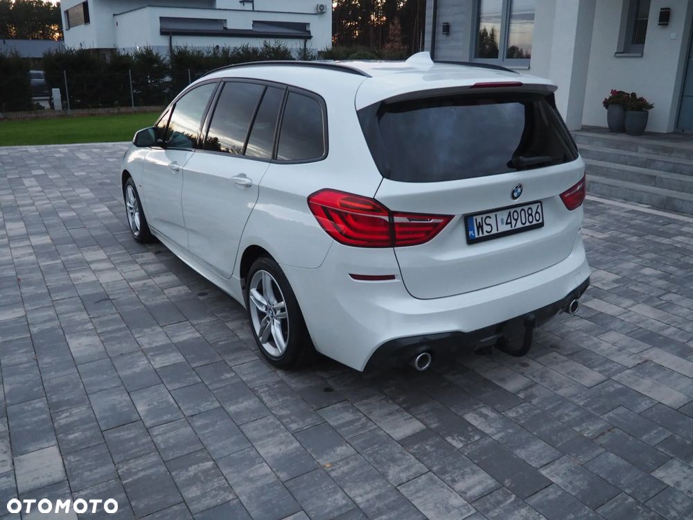 BMW Seria 2 218d M Sport - 6
