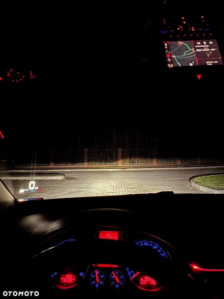 Volkswagen Passat Variant 2.0 TDI Comfortline - 16