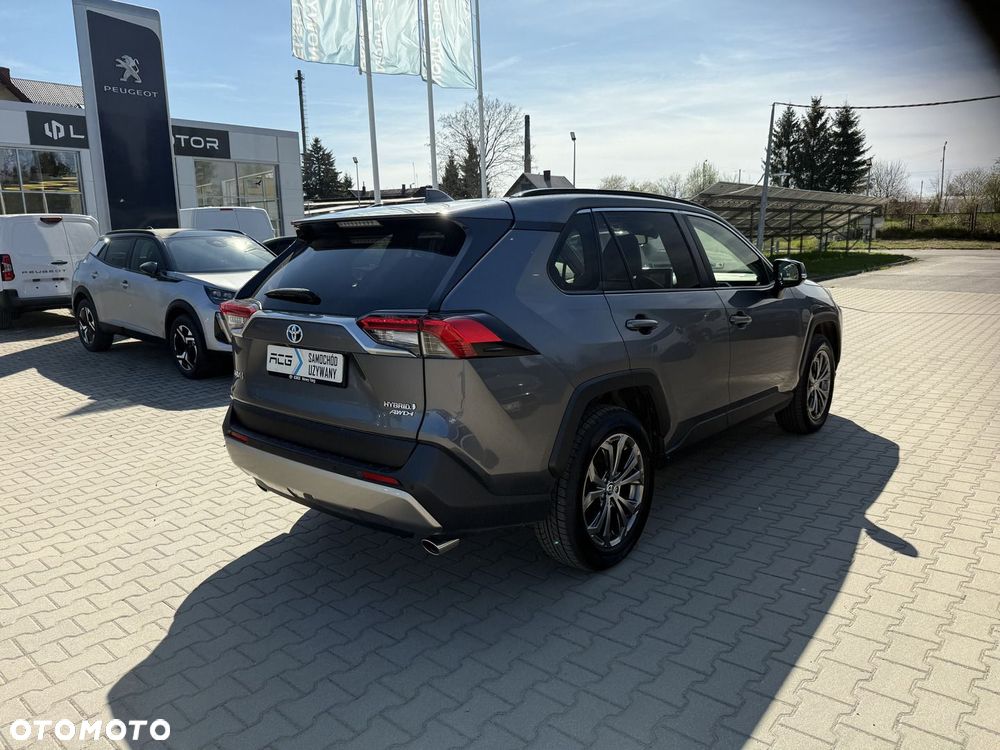 Toyota RAV4 - 6