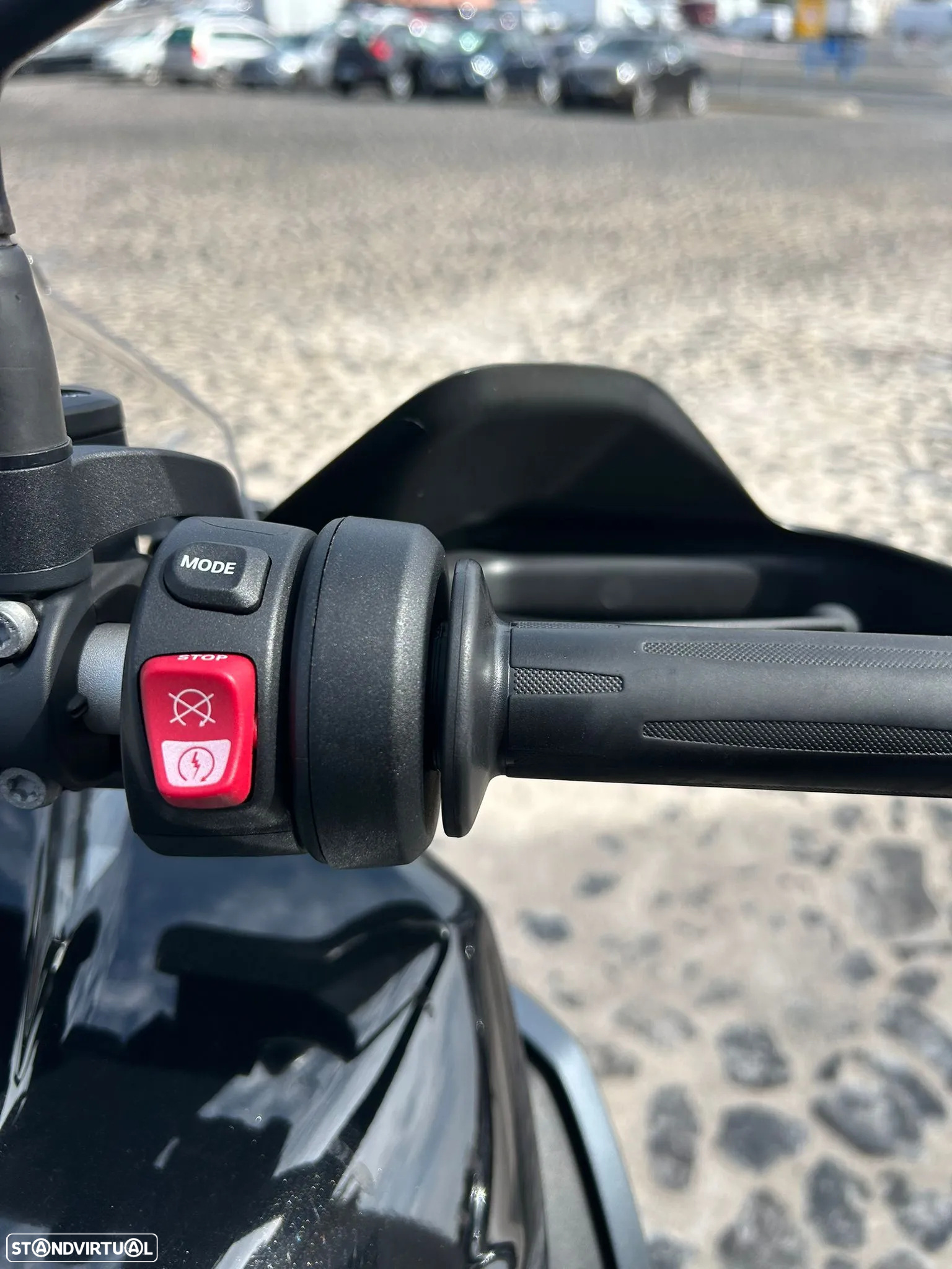 BMW F 850 GS Adventure TRIPLE BLACK - 4