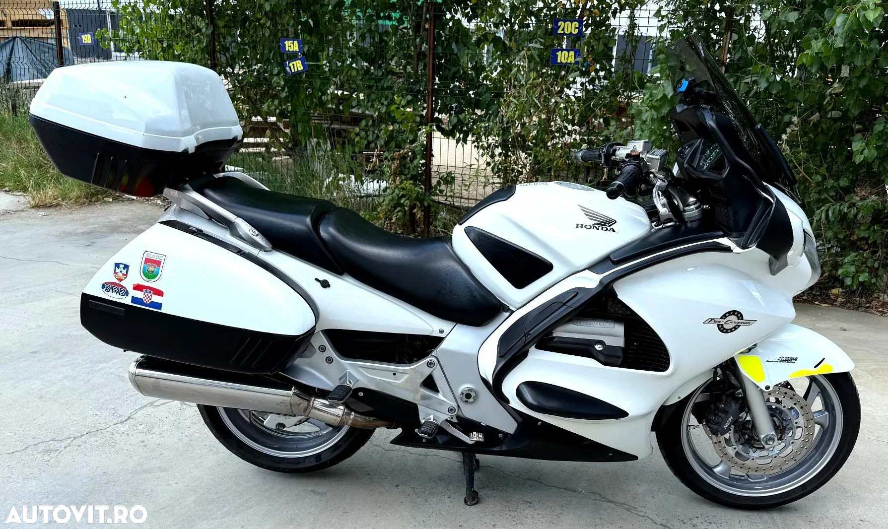 Honda ST 1300 Pan European - 10