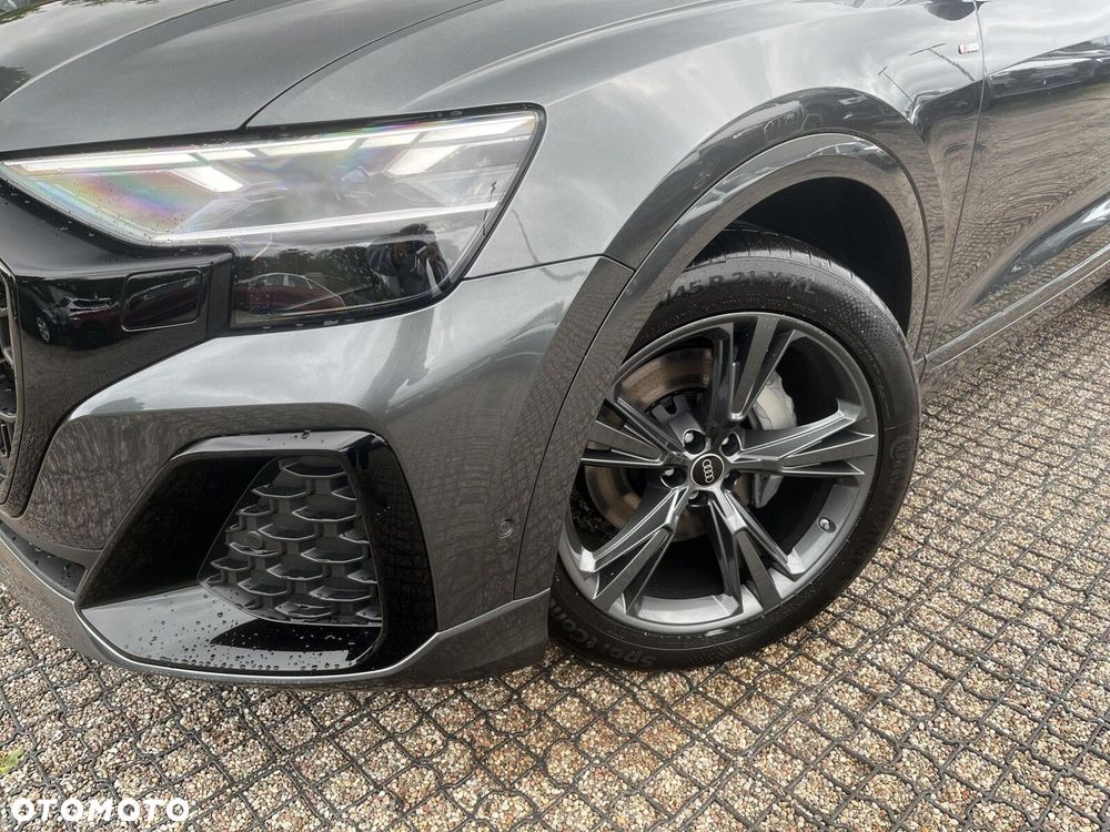 Audi Q8 - 16