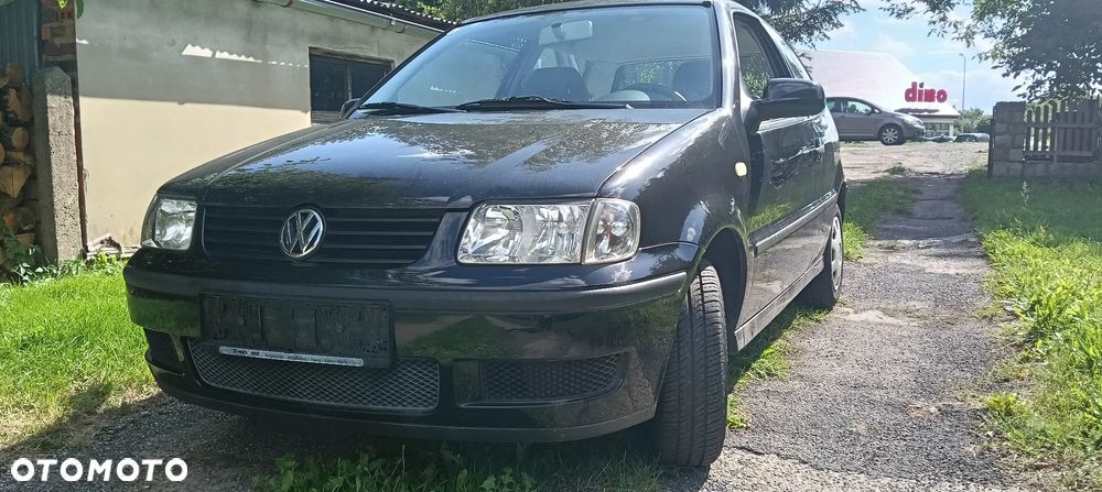 Volkswagen Polo 1.0 Basis - 1