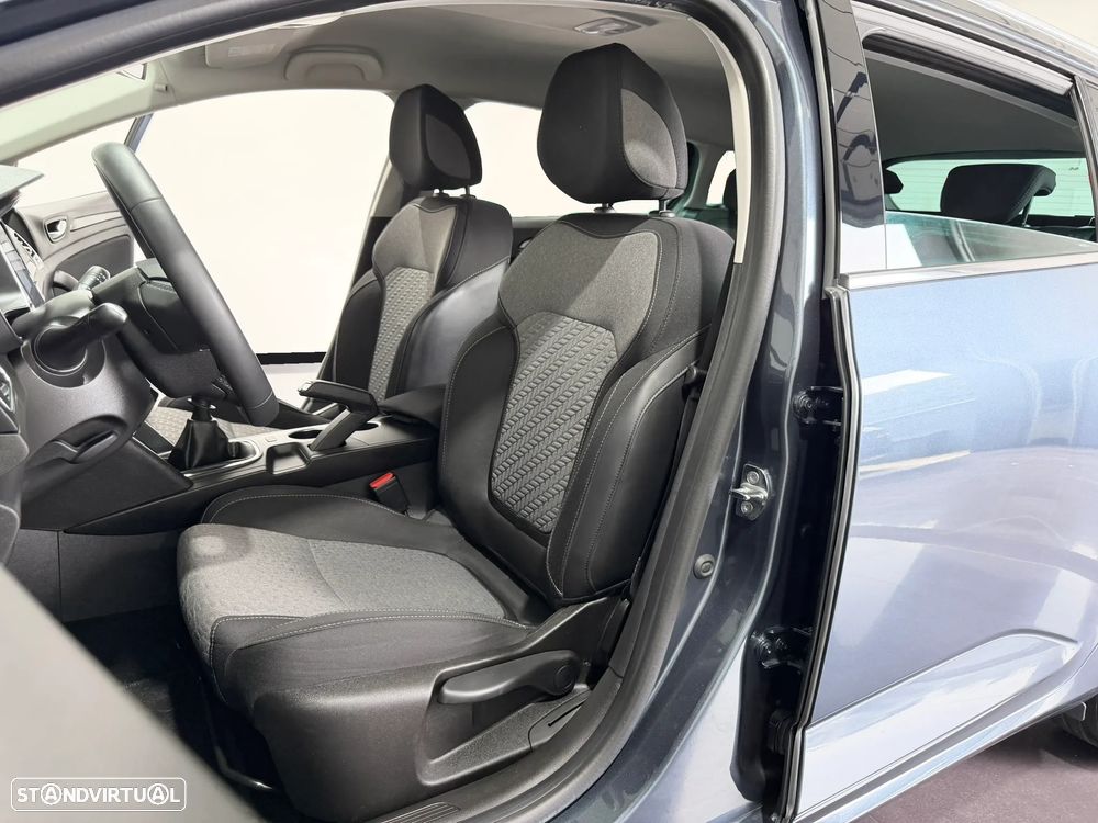 Renault Mégane Sport Tourer 1.5 Blue dCi Limited - 6