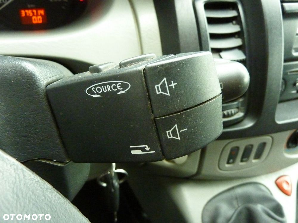 Renault Trafic - 18