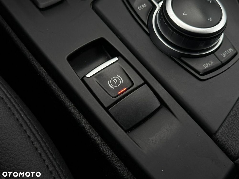 BMW X1 sDrive18i GPF xLine - 29