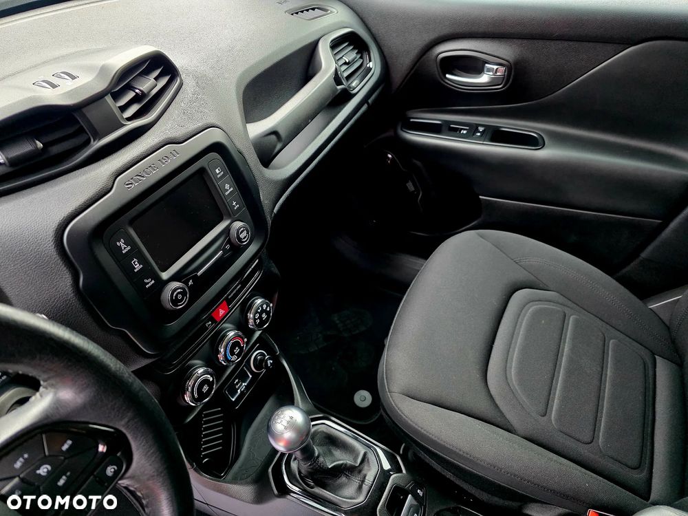 Jeep Renegade - 17