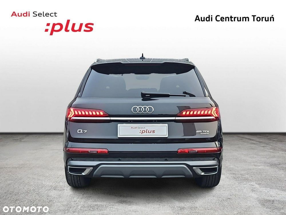 Audi Q7 - 4