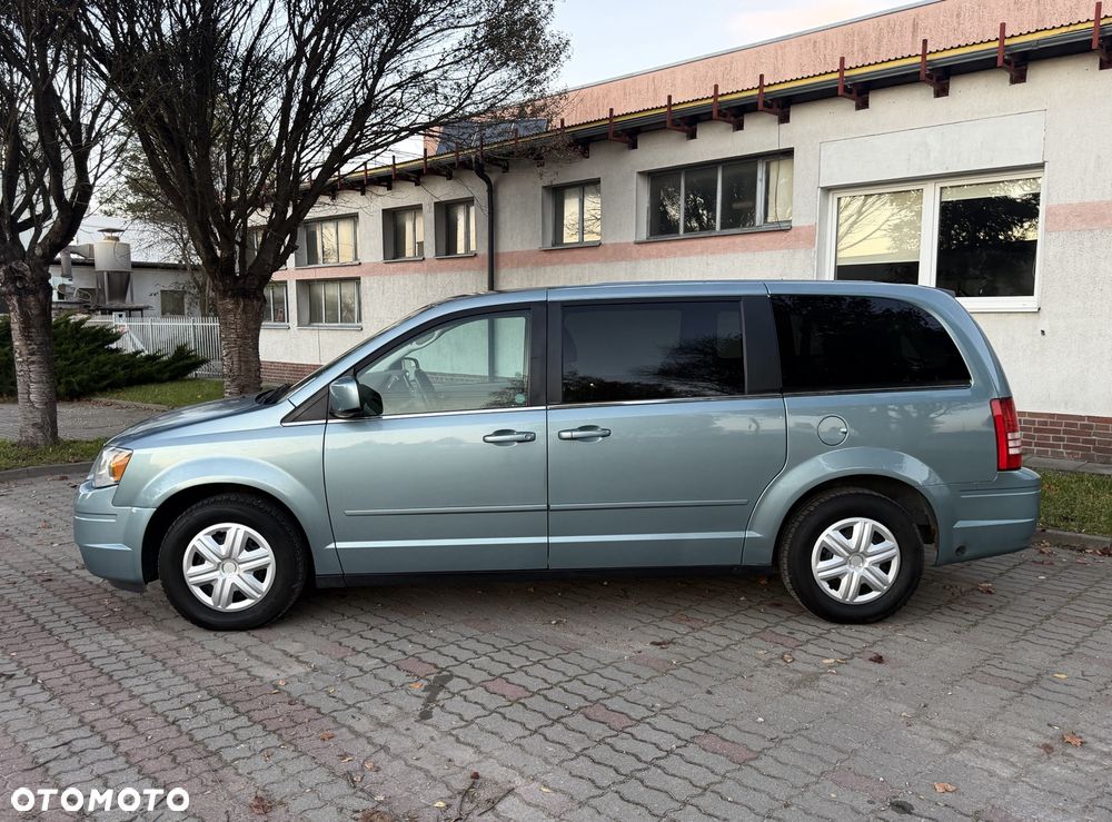 Chrysler Town & Country 3.3 LX - 18