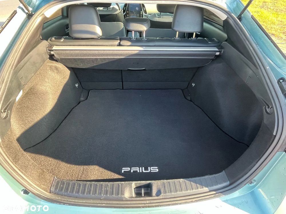 Toyota Prius Hybrid Executive - 31