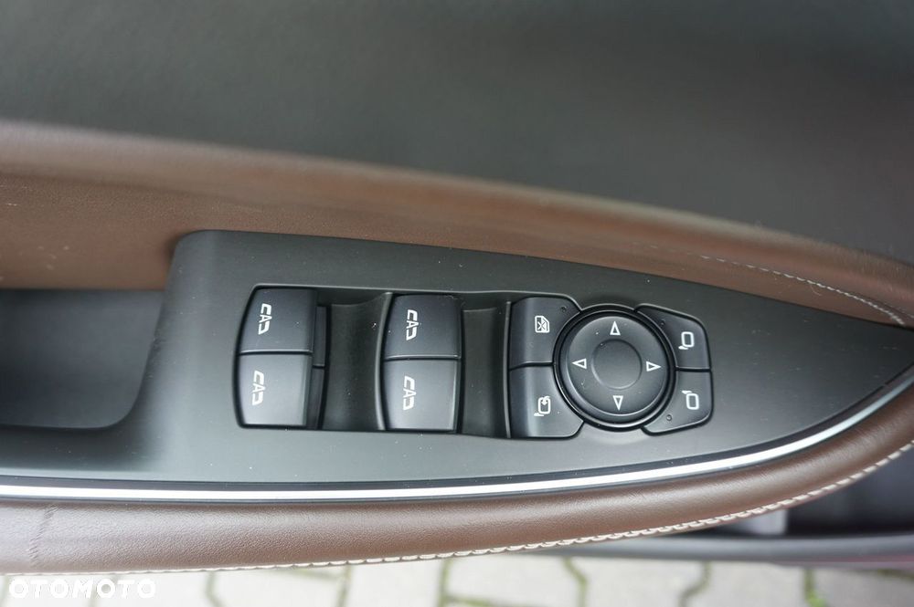 Opel Insignia 2.0 T 4x4 GSi + S&S - 14