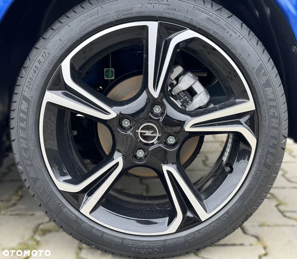 Opel Corsa 1.2 GS S&S - 21