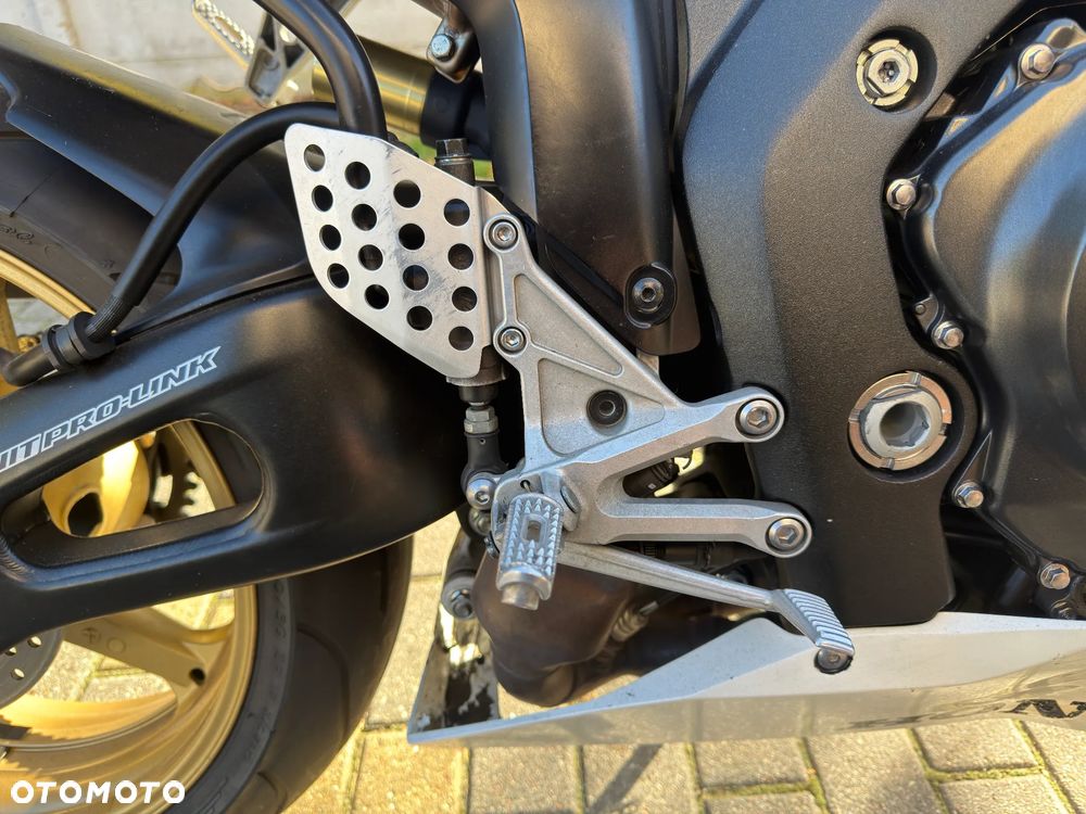 Honda CBR - 13