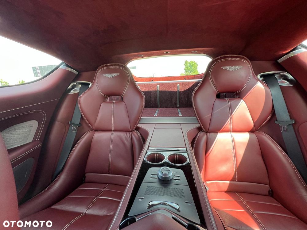 Aston Martin Rapide S - 16