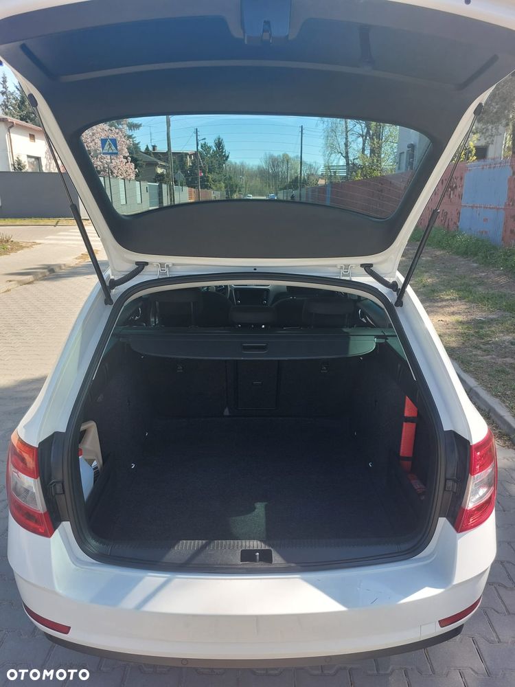 Skoda Octavia 2.0 TDI Style DSG - 15