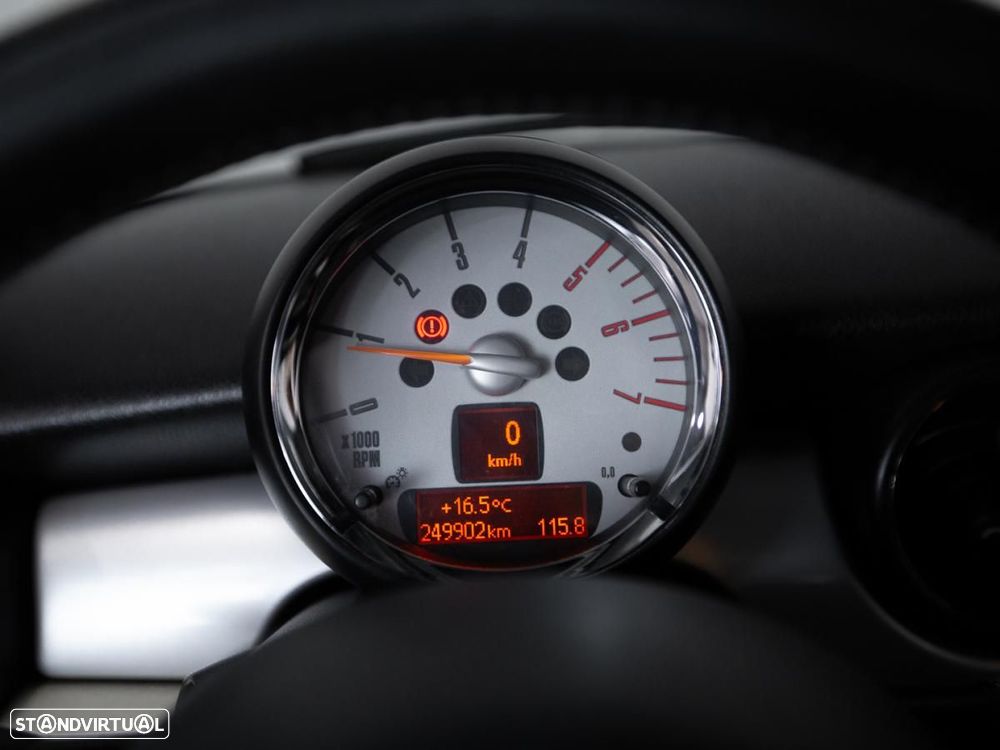 MINI 3 Portas - 12