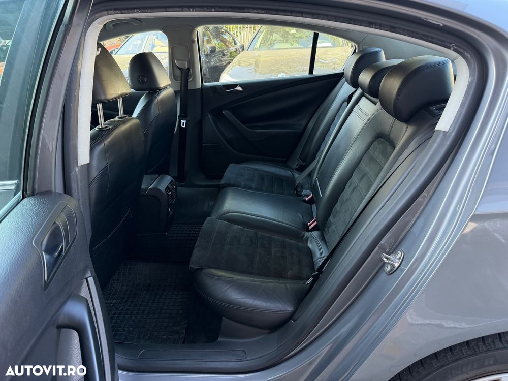 Volkswagen Passat 2.0 TDI DPF Comfortline - 16