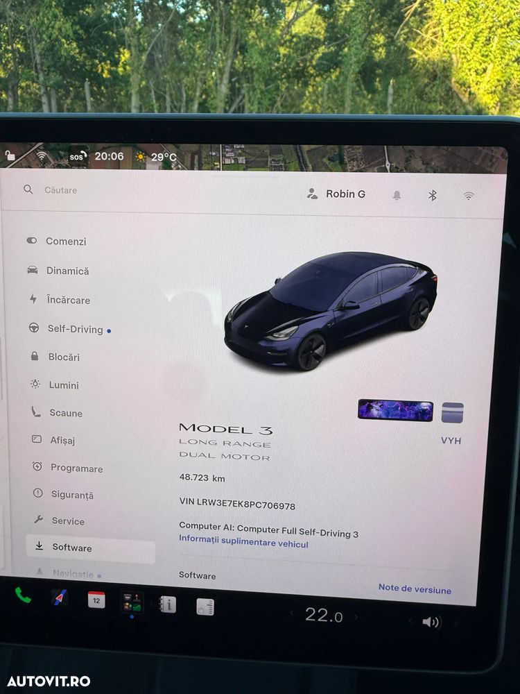 Tesla Model 3 Long Range AWD Premium - 14