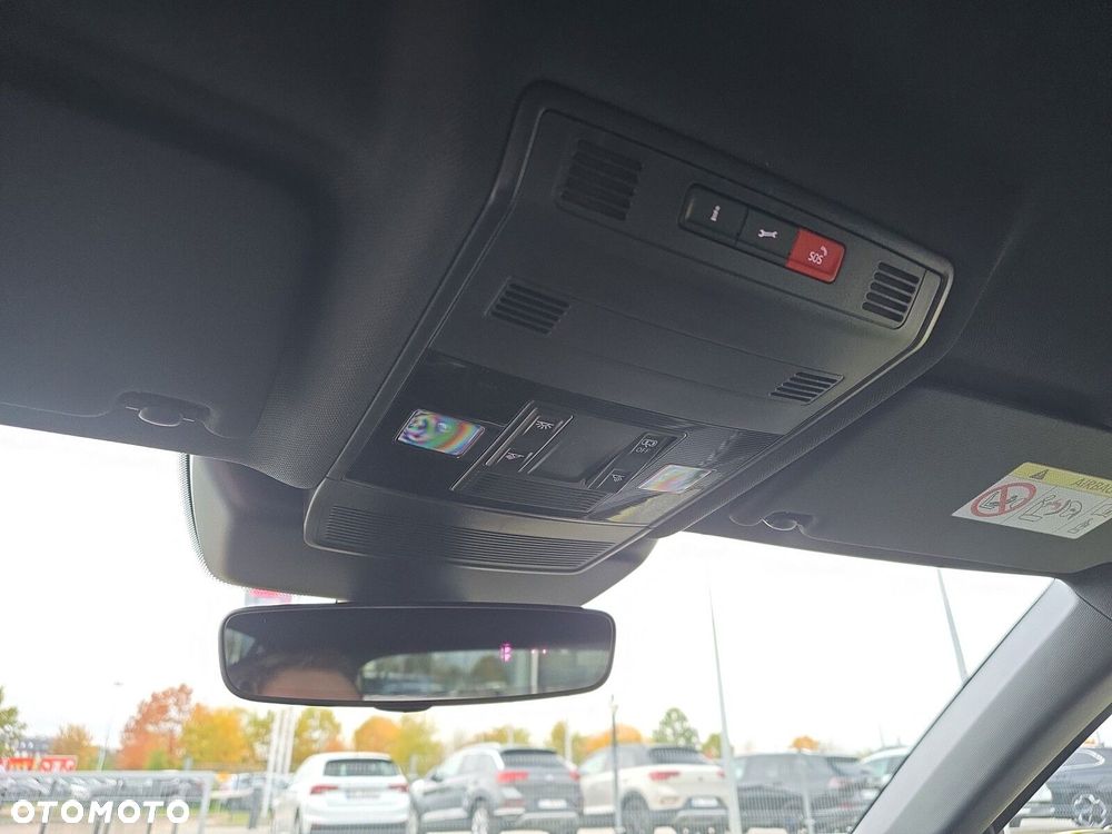 Volkswagen T-Cross 1.0 TSI R-Line Plus DSG - 33