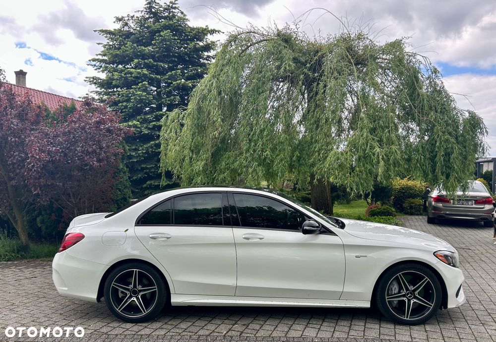Mercedes-Benz Klasa C AMG 43 4Matic 9G-TRONIC - 37