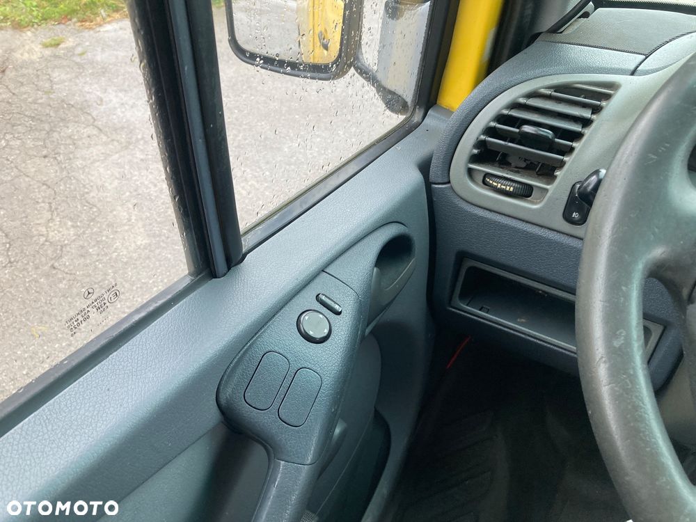 Mercedes-Benz Sprinter - 21