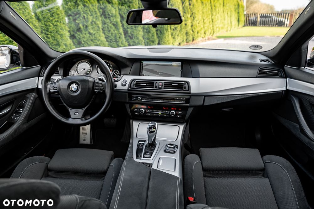 BMW Seria 5 520d Sport-Aut - 28
