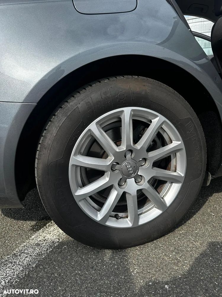 Audi A4 2.0 TDI DPF multitronic Attraction - 7